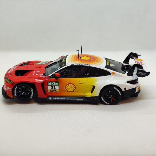 23993 Carrera Digital 124 - BMW M4 GT3 'Schubert Motorsport, No. 31' DTM 2024 – Bild 4