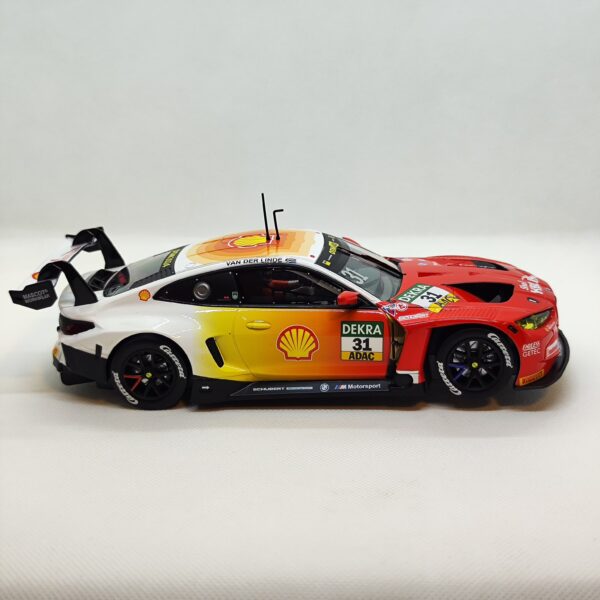 23993 Carrera Digital 124 - BMW M4 GT3 'Schubert Motorsport, No. 31' DTM 2024 – Bild 6