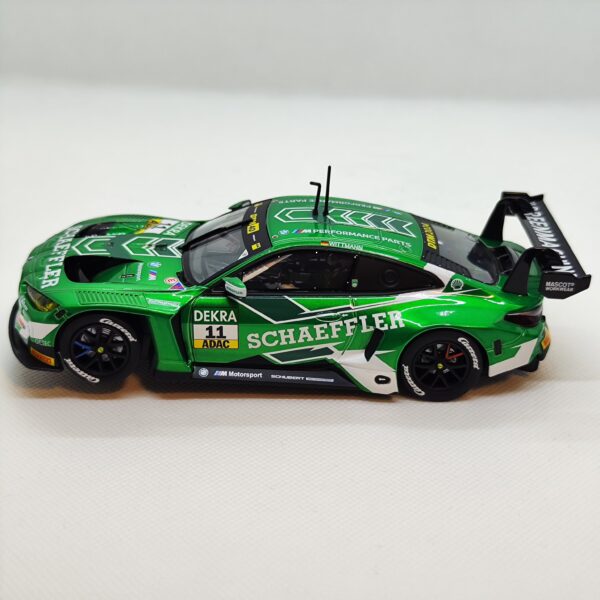 32077 Carrera Digital 132 - BMW M4 GT3 'Schubert Motorsport, No. 11' DTM 2024 – Bild 4