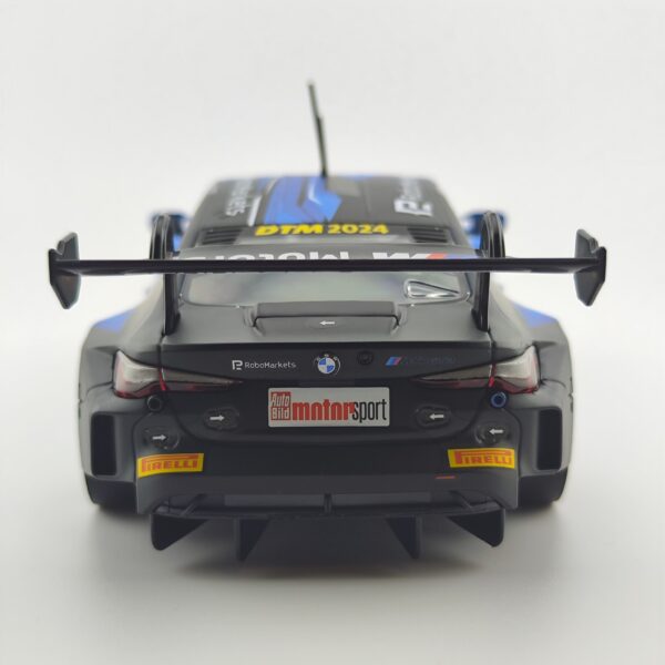 23994 Carrera Digital 124 - BMW M4 GT3 'Schubert Motorsport, No. 33' DTM 2024 – Bild 3