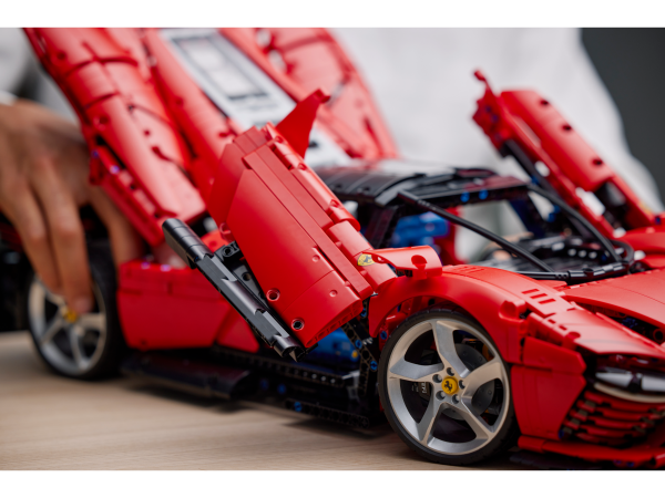 LEGO® Technic - 42143 Ferrari Daytona SP3 – Bild 3