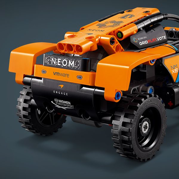 LEGO® Technic - 42166 NEOM McLaren Extreme E Race Car – Bild 5