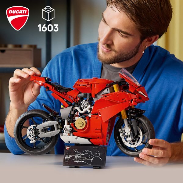 LEGO® Technic - 42202 Ducati Panigale V4 S Motorrad – Bild 3