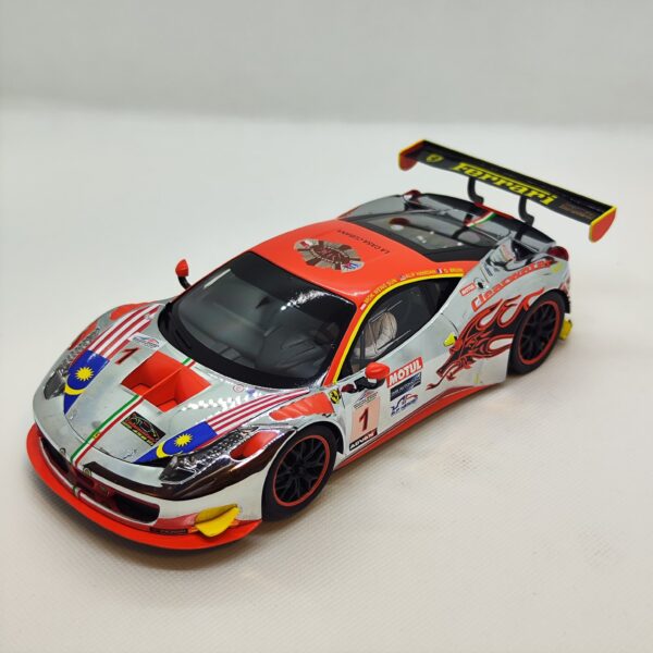 23822 Carrera Digital 124 - Ferrari 458 Italia GT3 Clearwater Racing Nr.1
