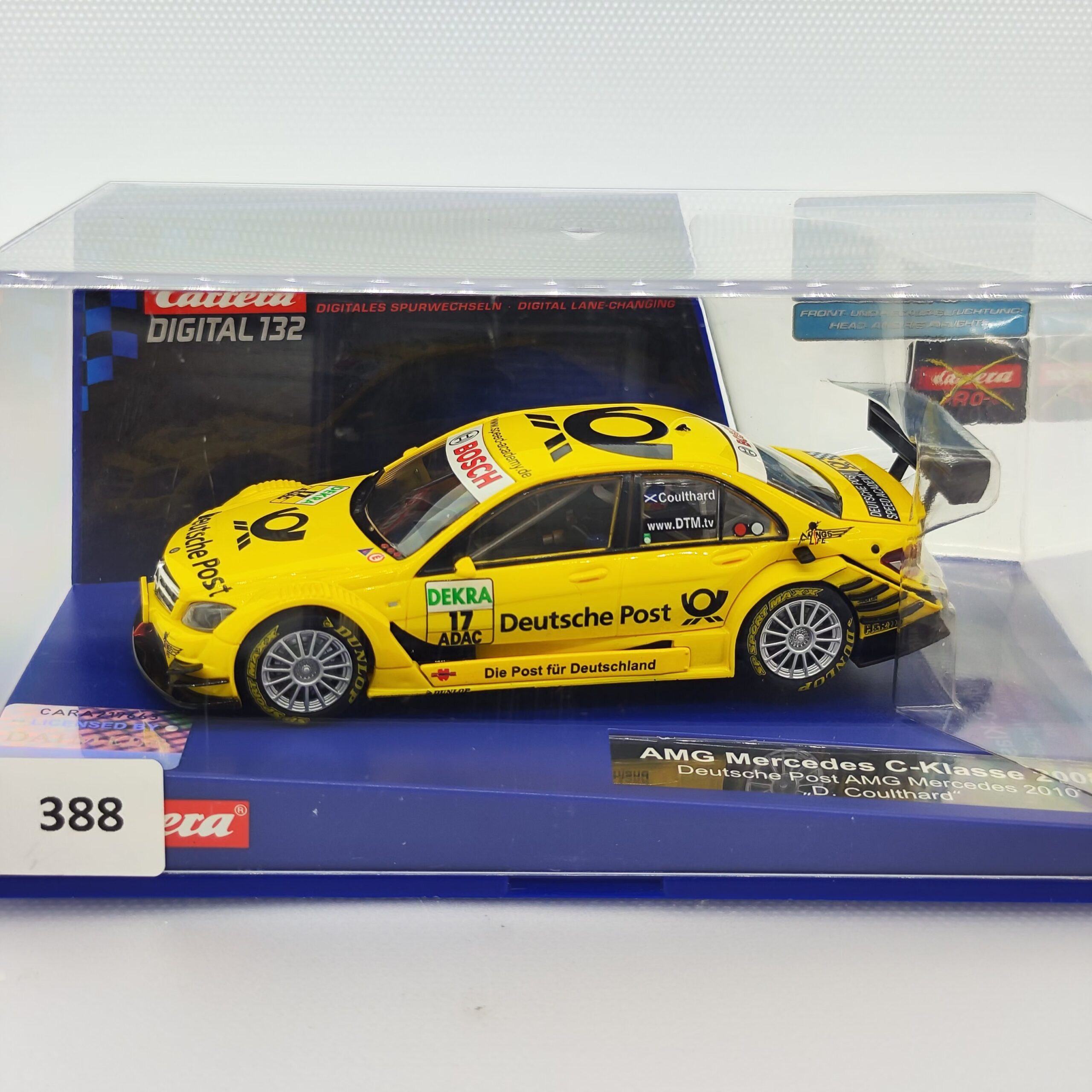 30561 Carrera Digital 132 - AMG-Mercedes C-DTM 2008 Deutsche Post AMG Mercedes 2010 D. Coulthard Nr.17