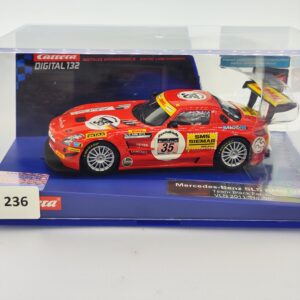 30611 Carrera Digital 132 - Mercedes-Benz SLS AMG GT3 Blackfalcon Nr.35