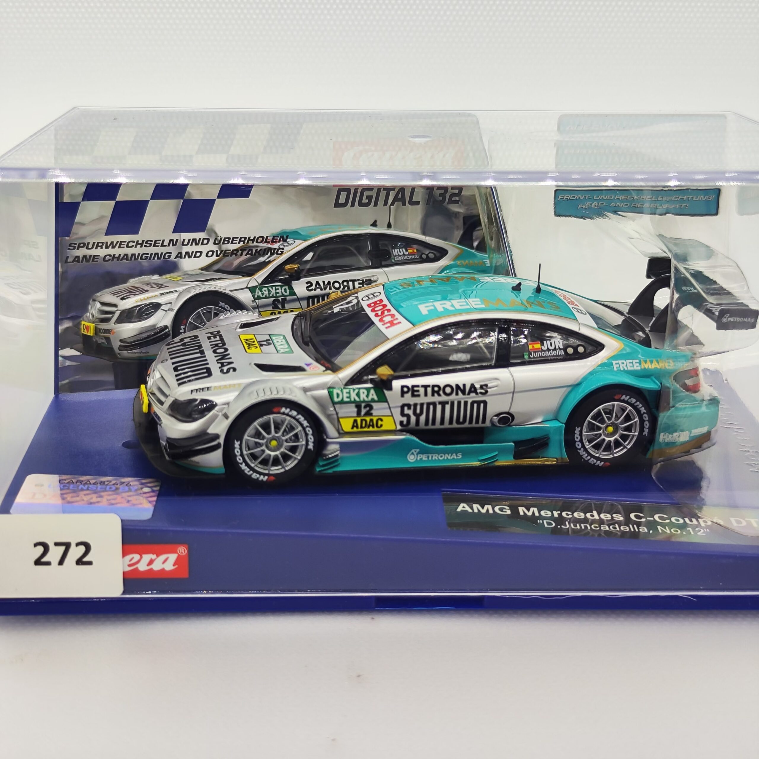 30742 Carrera Digital 132 - AMG Mercedes C-Coupe DTM D. Juncadella Nr.12