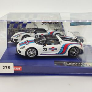 30698 Carrera Digital 132 - Porsche 918 Spyder Martini Racing Nr.23