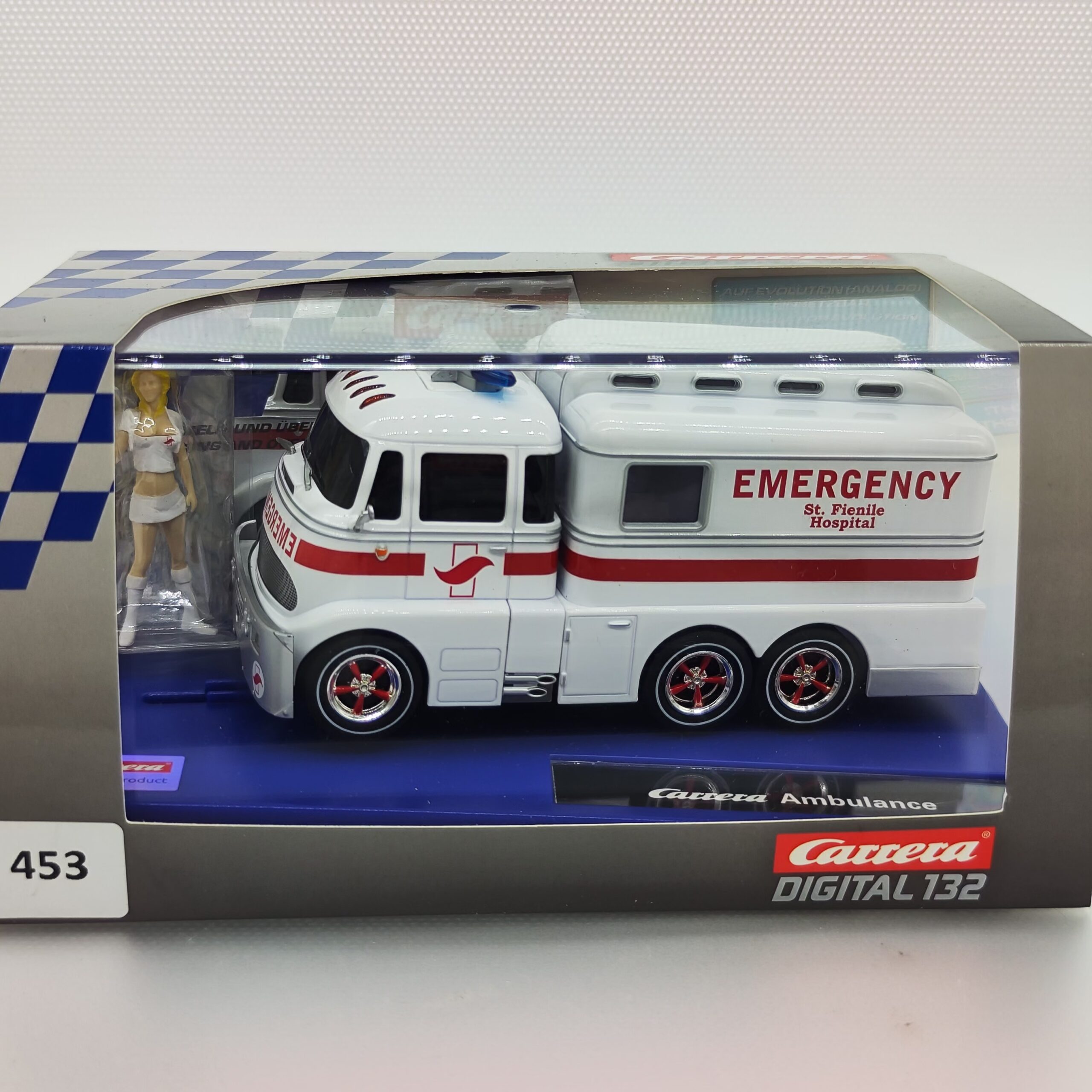 30943 Carrera Digital 132 - Carrera Ambulance