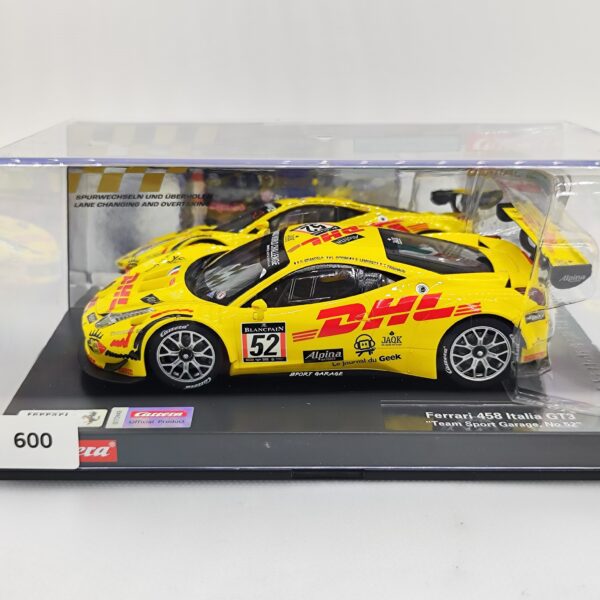 23943 Carrera Digital 124 - Ferrari 458 Italia GT3 "Team Sport Garage, No. 52, DHL"