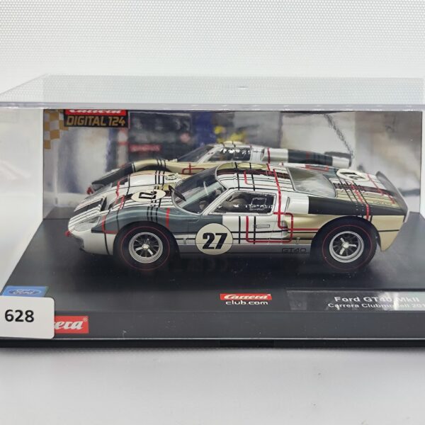 23766 Carrera Digital 124 - Ford GT40  Clubmodell 2011