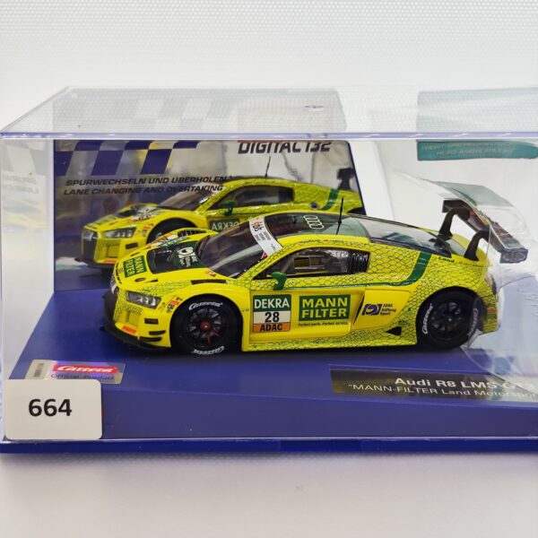 31027 Carrera Digital 132 - Audi R8 LMS GT3 "Mann-Filter, No.28"