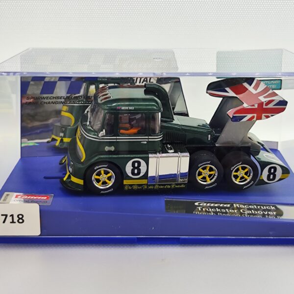 31093 Carrera Digital 132 - Racetruck Truckster Cabover "British Racing Green, No.8"