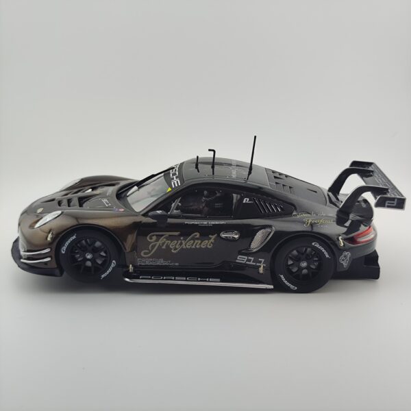 23914 Carrera Digital 124 - Porsche 911 RSR "Freixenet" - Custom Car – Bild 2