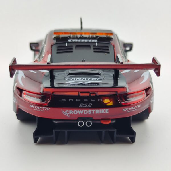 23914 Carrera Digital 124 - Porsche 911 RSR "Crowdstrike" - Custom Car – Bild 3