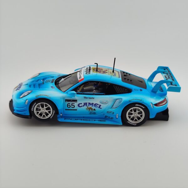 30915 Carrera Digital 132 – Porsche 911 RSR “Camel” – Custom Car